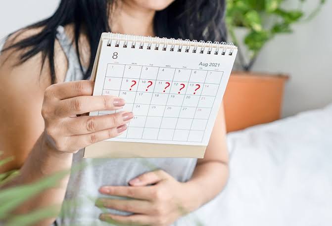 پزشک برای عقب افتادن پریود چه بررسیهایی انجام میدهد؟