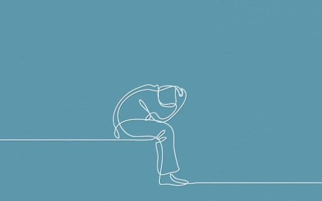 علائم افسردگی چیست؟ بررسی علائم افسردگی در زنان و مردان + درمان