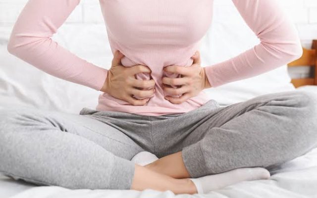 علت درد زیر شکم در زنان چیست؟